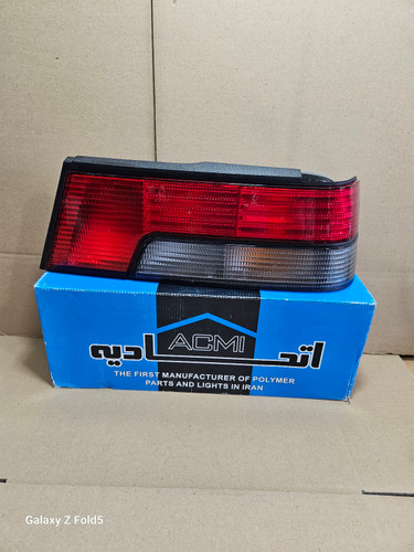 چراغ خطر عقب آردی سمت راست