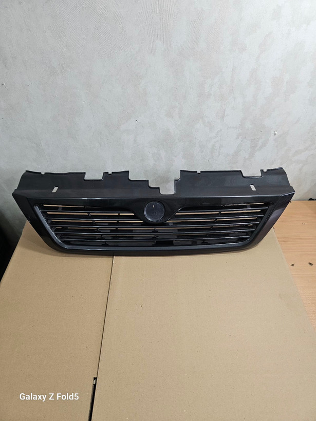 جلو پنجره مشکی پراید ۱۳۲